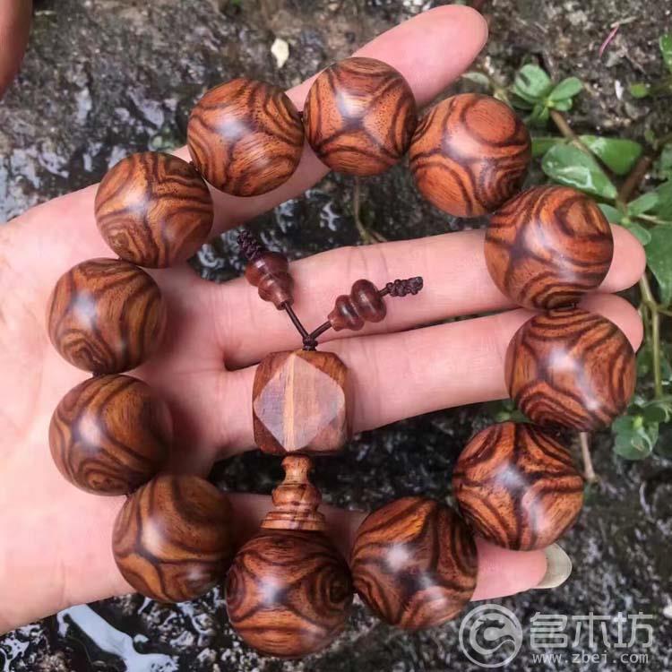 极品海南黄花梨鬼脸手串